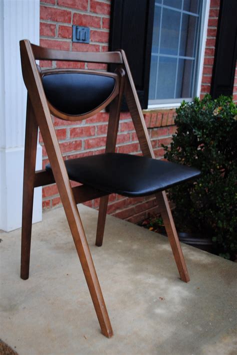 Folding chairs can also make a stylish statement. Mid Century Modern Finds: (3) Vintage mid century Stakmore ...