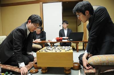 囲碁の棋譜鑑賞や編集を行えるアンドロイドアプリです。 １． 機能概要 ●採譜が簡単です。 ●棋譜を鑑賞するのに便利です。 ●棋譜の読込が簡単です。 ●棋譜の保存が簡単です。 ●sgf、ugf、ugi形式の棋譜ファイル 除の上、囲碁棋譜view＆edit 2として再公開するものです。 山下が連続挑戦!【第39期棋聖戦挑戦者決定戦】 | 棋戦情報 ...