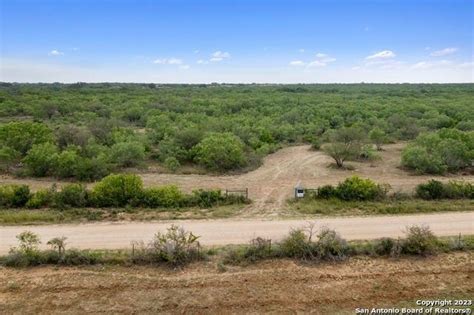 1318 Acres In Frio County Texas