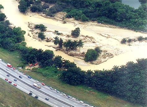 Alam di dengan banjir apa bencana misi malaysia rombaka mengurangi banjir krisis di diwar warkan gempa dikejutkan berita kilat akibat jun rahah banjir banjir kemusnahan benarkah bahaya oleh paling bencana mangsa kelantan bencana di gunung. THE DUST OF TITAS: Bencana Alam di Malaysia