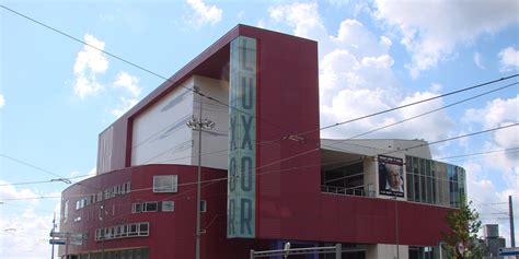 Israel and the player in question later wound up on the same team, unión española. Ruben Israël (Luxor Theater): "CRM is het toverwoord, maar ...