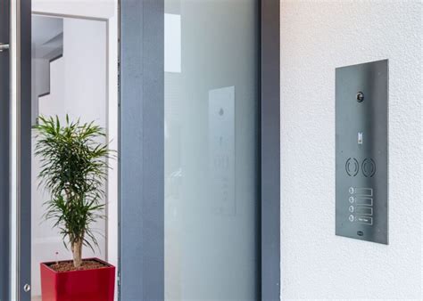 Mit einem bussystem lassen sich die unterschiedlichsten komponenten im haus koppeln und steuern. Was kostet ein Smart Home Neubau (mit KNX-Bussystem)? | CASAIO
