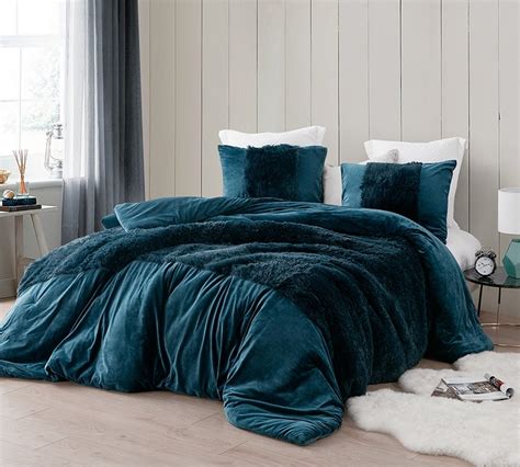 Byourbed carries a wide variety of king bedding choices, from designer to textured and cotton to microfiber, these king. Coma Inducer Oversized Comforter - Are You Kidding ...