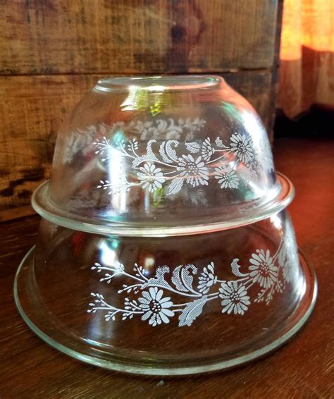 Vintage Pyrex Nesting Bowl Pair Broiler Mixing Bowls Clear Glass White Flower Etching 1 5l And