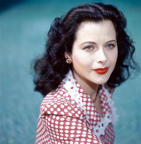 Hedy Lamarrs Double Life Glamorous Actress Was Secretly An Inventor Helping The Military