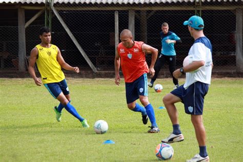 Maybe you would like to learn more about one of these? Nóia joga hoje, em casa, contra o São Paulo de Rio Grande ...