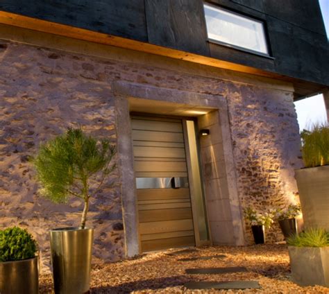 Porte d entrée bois moderne. Porte d 'entrée mixte Aluminium - Bois Bel' m - Pose Concept