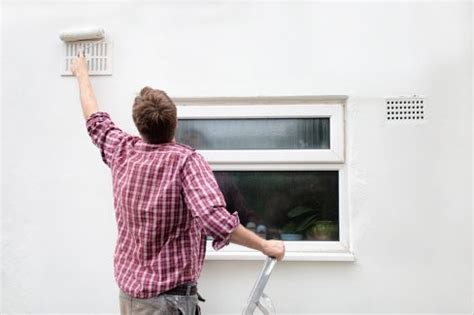Welche kosten berechnet der fachmann? Fassade streichen » Kosten, Preisfaktoren und ...