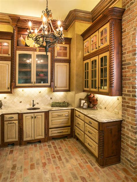 This picture gallery demonstrates how various flooring looks in different decorative kitchen schemes while illustrating the varieties within material choices. Kitchen Brick Floor | Houzz