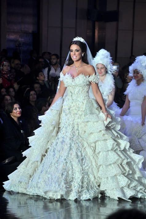 14 Most Expensive Wedding Gowns In The World Egypt Scholars