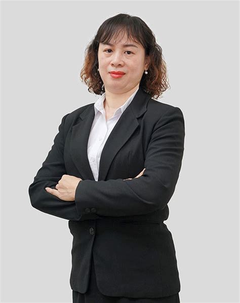 Bà trần thị thu hằng sinh năm 1985 hiện cũng là tổng giám đốc tập đoàn sunshine, một trong những chủ đầu tư bất động sản lớn ở khu vực phía bắc. Giới thiệu - CÔNG TY CỔ PHẦN HƯNG THỊNH LAND