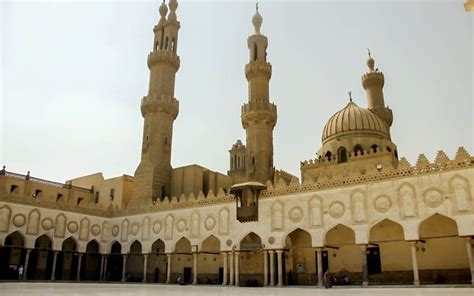 Studying in egypt is a chance to explore a culture very different to your own. Masjid Al Azhar di Mesir Gelar Shalat Tarawih tanpa Jamaah ...