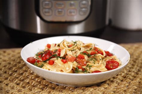 Instant Pot Tagliatelle with Smoked Salmon and Cherry Tomatoes | Recipe ...