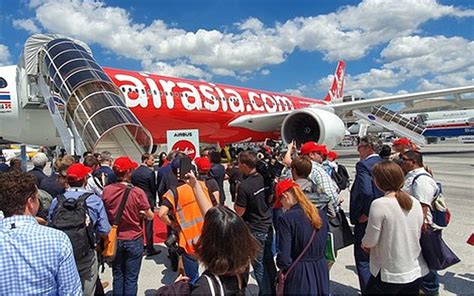 New airasia promo fare for 2021 to 2022 travel. AirAsia wins world's best low-cost airline award for 11th ...