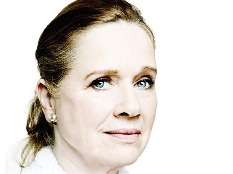 Liv ullmann über ihr buch „wandlungen, ihre tochter linn und ihr engagement für unicef, u. Liv Ullmann | Liv ullmann, Liv, Wallpaper pictures