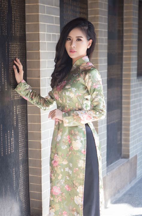 Pin By Duy On Ao Dai Viet Nam Girls Long Dresses Vietnamese Long My