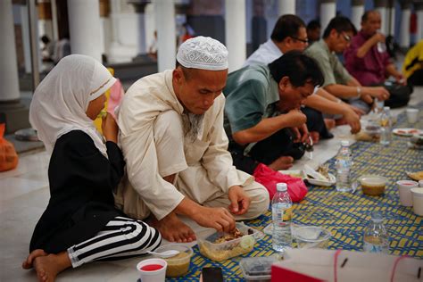 Arrival of islam in malay archipelago until the colonial era. Opinion: Want to enjoy Ramadan abroad? - HalalFocus.net ...