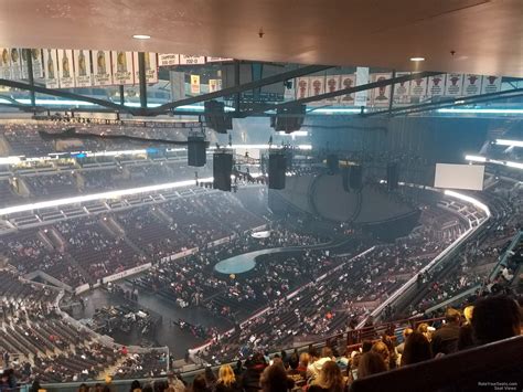 Section 305 at United Center - RateYourSeats.com