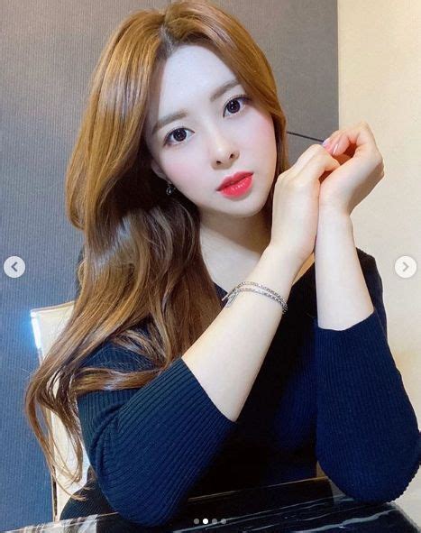 전 세계에서 아이디어를 가장 많이 모아 놓은 pinterest에서 이유빈(yubinbeth) 님이 무엇을 발견했는지 살펴보세요. 이유빈 아나운서, "밖에 나가고 싶어요 ㅠㅠ" 일상 화제 - 뉴스컬처