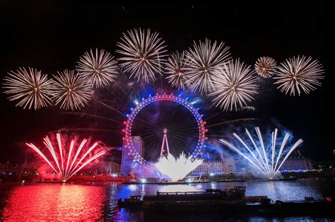 Stunning Pictures From Londons New Years Eve Fireworks Display