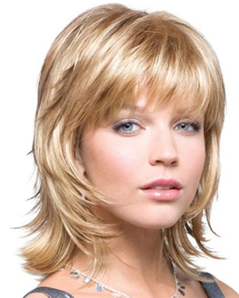 Let's look at short hairstyles for fine hair approved by hair experts for wearing in 2021 and supplemented with comments from two celeb hair stylists. 2018 Shag Haircuts for Fine Hair - HAIRSTYLES