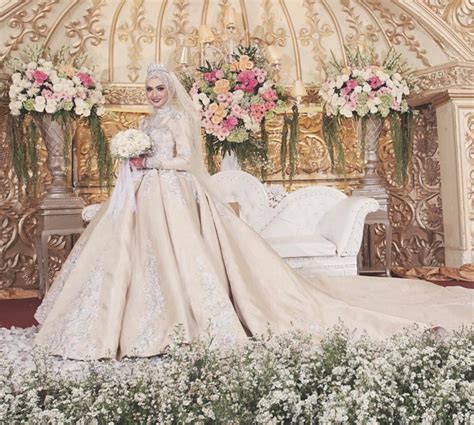 30 inspirasi gaun pengantin muslimah yang modern updated 2023 bukareview