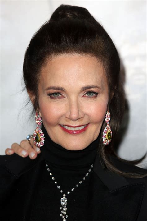 Последние твиты от lynda carter (@reallyndacarter). Lynda Carter - Lorraine TV Show in London 01/17/2018