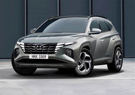 The n line gets the same bold headlight design as the standard tucson. Världspremiär: Hyundai förvandlar nya Tucson till en ...