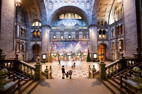 Lifts and escalators to all platforms, wheelchair lifts and mobile ramps, disabled toilet and parking spaces. Antwerpen Centraal verkozen tot meest romantische station ...