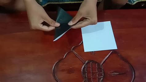 Bagaimana cara menyulap selembar kertas menjadi burung yang cantik? CARA MEMBUAT SHURIKEN DENGAN KERTAS "ORIGAMI" - YouTube