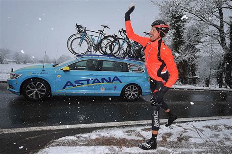 Count on edreams and search for last minute deals on see nice with last minute flights. A snow day at Paris-Nice - Gallery | Cyclingnews