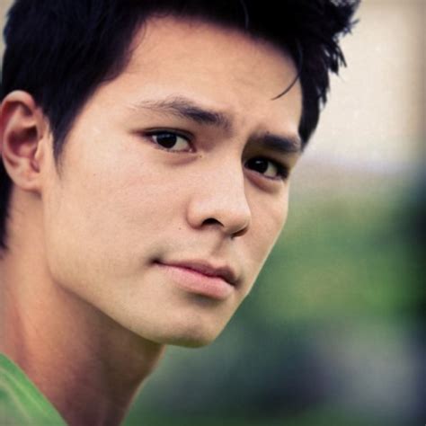 Jaga persahabatan, alasan fero walandouw belum pacari natasha wilona. Biodata Dan Profil Fero Walandouw - Biodata Artis