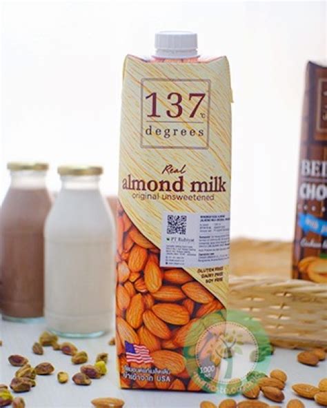 137 degrees real almond milk. 137 DEGREES REAL ALMOND MILK ORIGINAL UNSWEETENED 1L