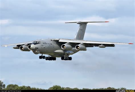 Extérieurement il reprenait les grandes lignes de. RK-3452 - India - Air Force Ilyushin Il-78 at Fairford ...