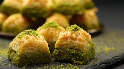This Giant Tray Of Baklava Has Costco Shoppers Divided