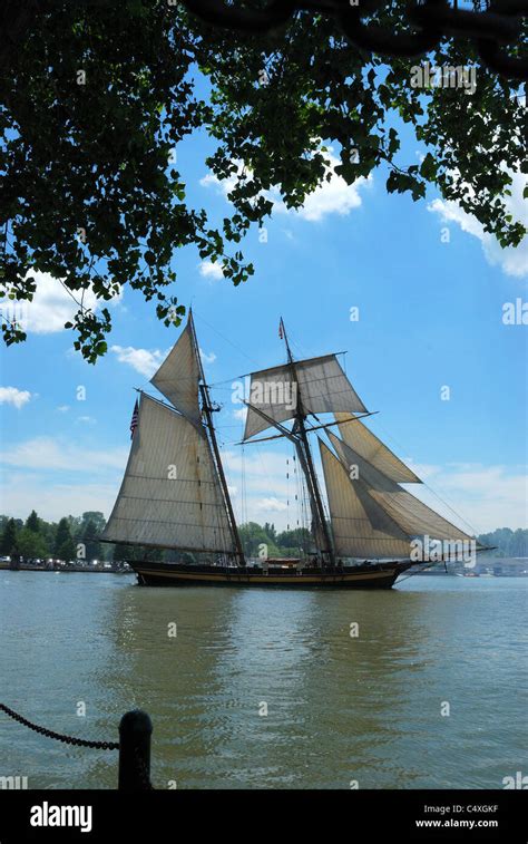 Tall Ships Sailing New York Hi Res Stock Photography And Images Alamy