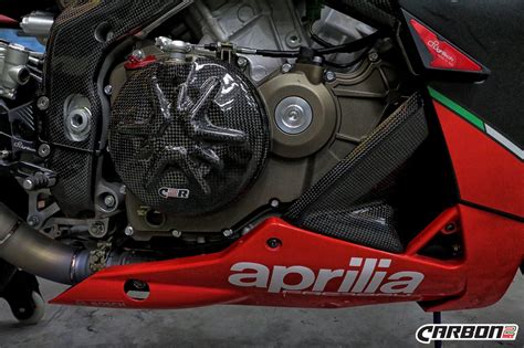 The new aprilia motogp racer paddling hard upstream, and the rsv4 superbike of leon haslam still challenging in reality, the aprilia motogp and sbk bikes sprout from the same basic rsv4 engine, castings included. APRILIA RSV4 2009-2015 Carbon Fiber Clutch Case Cover