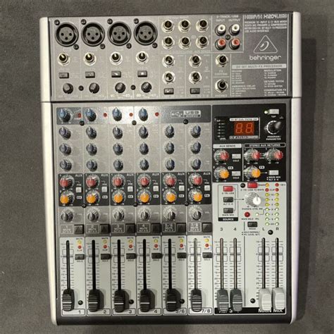 Behringer Xenyx X1204usb 12 Channel Usb Audio Mixer With Effects For