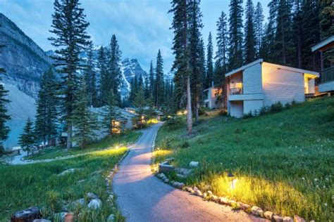 Moraine Lake Lodge Updated 2017 Prices And Reviews Lake Louise