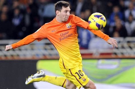 Lionel Messibarca 2 Granada 1 Lionel Messi Inspires Barca To