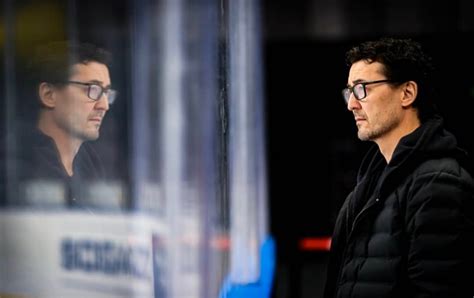 New westminster, british columbia, canada goalie, catches left 5 ' 8 (173 cm) | 148 lb (67 kg). Catching Up with Former LA Kings Goalie Development Coach ...
