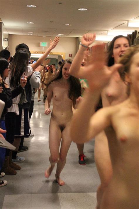 Milfs Naked Women Oiled Moms Xxx Porn