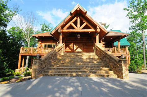 Homes, condos, and log cabins for sale in gatlinburg, sevierville, and pigeon forge. Luxury Log Cabin, Gatlinburg W/ Amazing Views - Gatlinburg