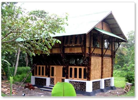 Dari bahan material,tingkat kesulitan pengerjaan, serta biaya. Tips Desain Rumah Bambu Unik Yang Aman Dan Nyaman | Rumah DIY