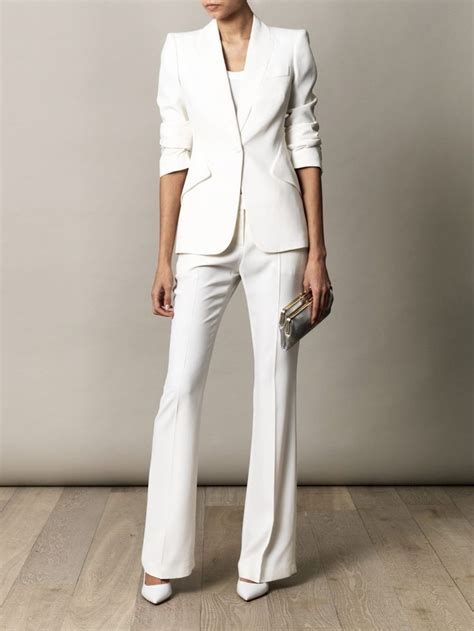 From understated colours for everyday elegance to sharp, formal fits for an alternative take on eveningwear, the time to find your signature women's suit is now. mcqueen ladies suits - Google Search | Women suits wedding ...