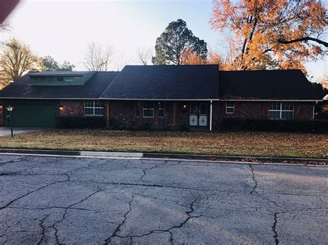 Contact usa barn in muskogee, ok, to hire our storage building services as well as pole barns, horse barns, shop buildings, riding arenas, and sheds construction services. 4517 Denison, Muskogee, OK 74401 - Interstate Properties