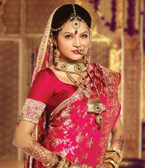 Uttar Pradesh Indian Bride Photography Poses Indian Bridal Fashion