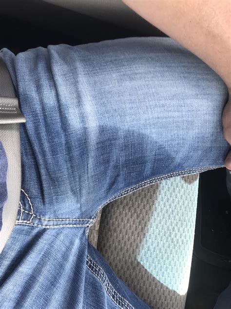 Wetting My Pants Driving Omorashi And Peeing Experiences Omorashi