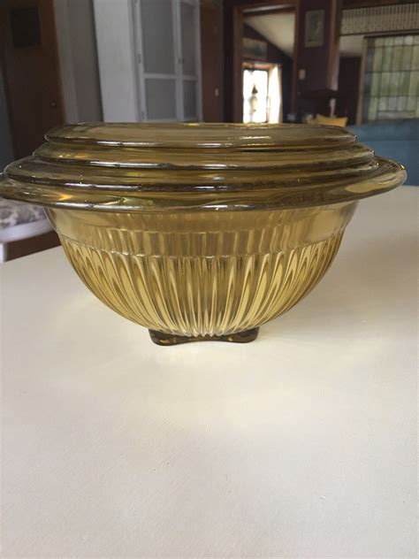 VINTAGE HAZEL ATLAS FOOTED MIXING NESTING BOWLS AMBER YELLOW COMPLETE