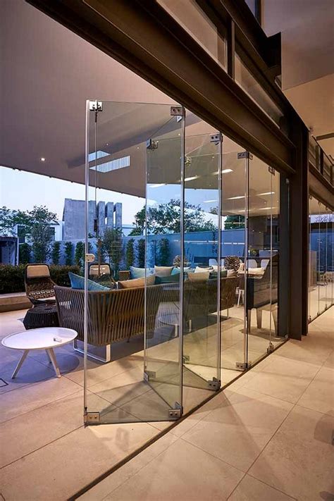 Residential Frameless Glass Door